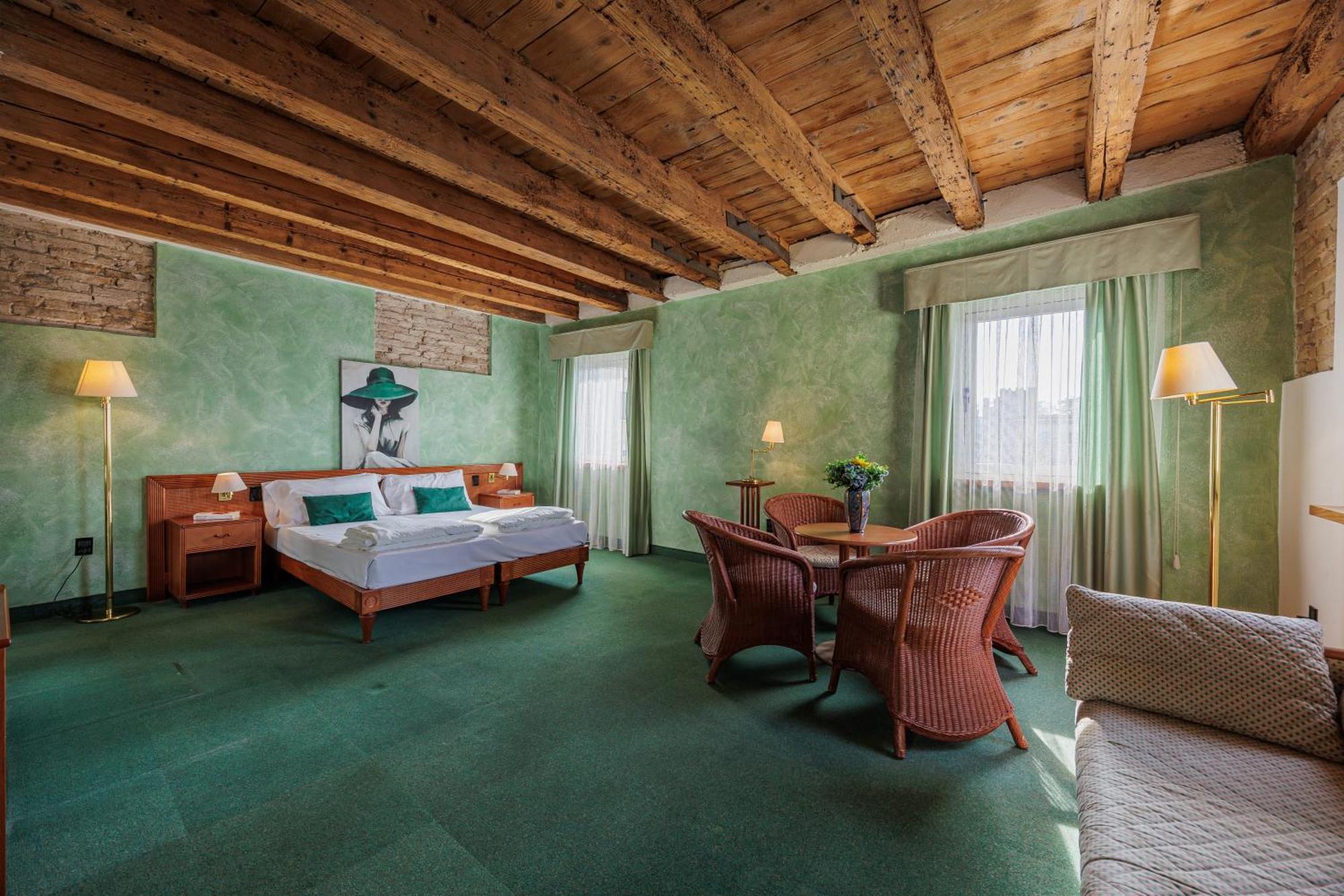 Hotel Alla Grotta Lazise Extérieur photo