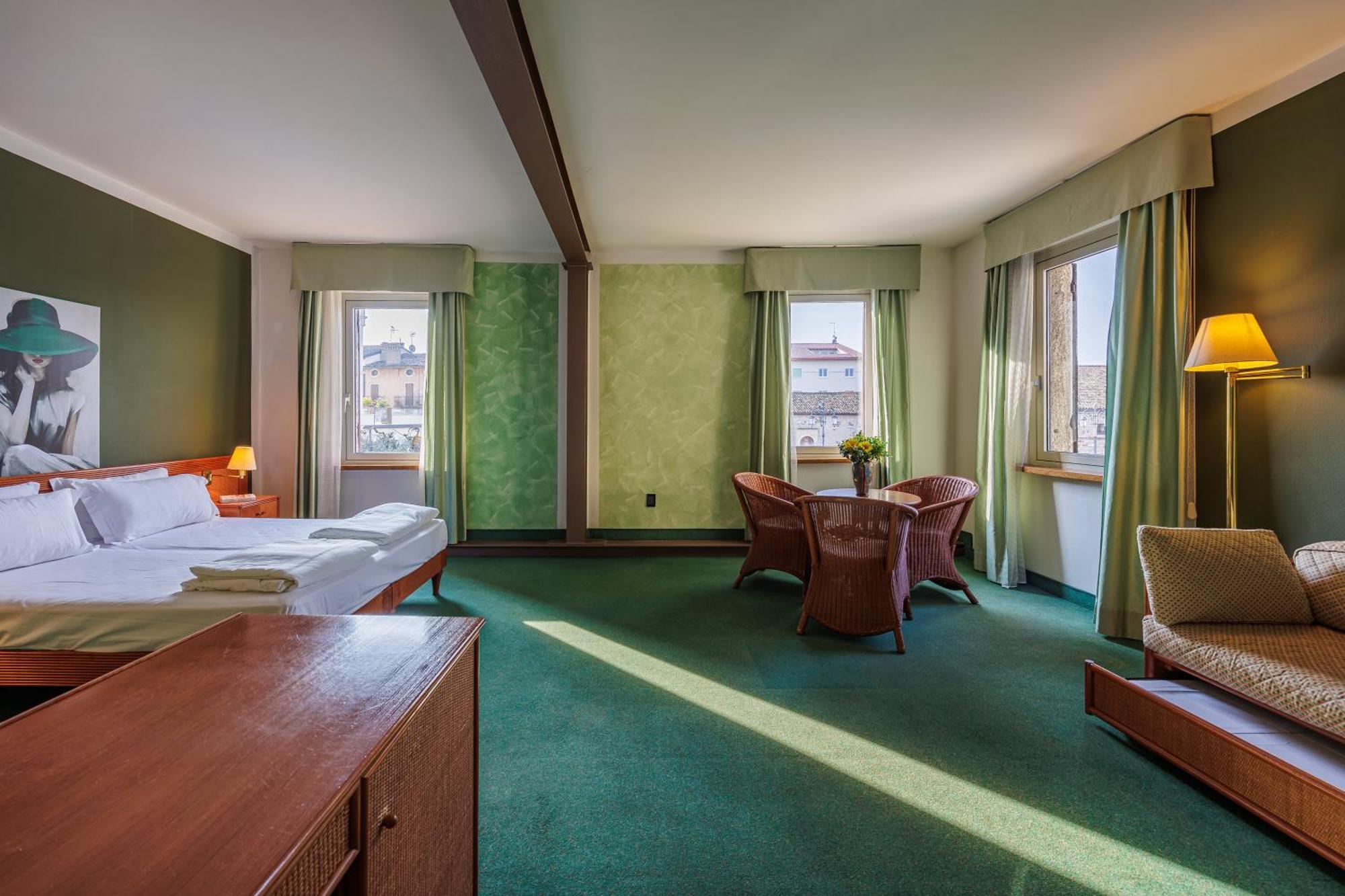 Hotel Alla Grotta Lazise Extérieur photo