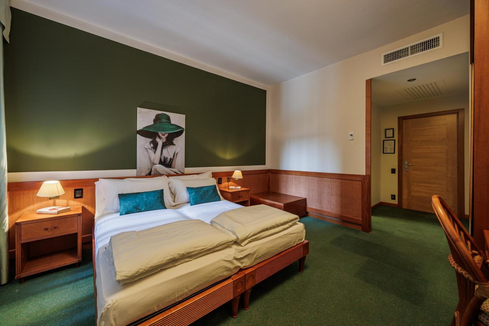 Hotel Alla Grotta Lazise Extérieur photo