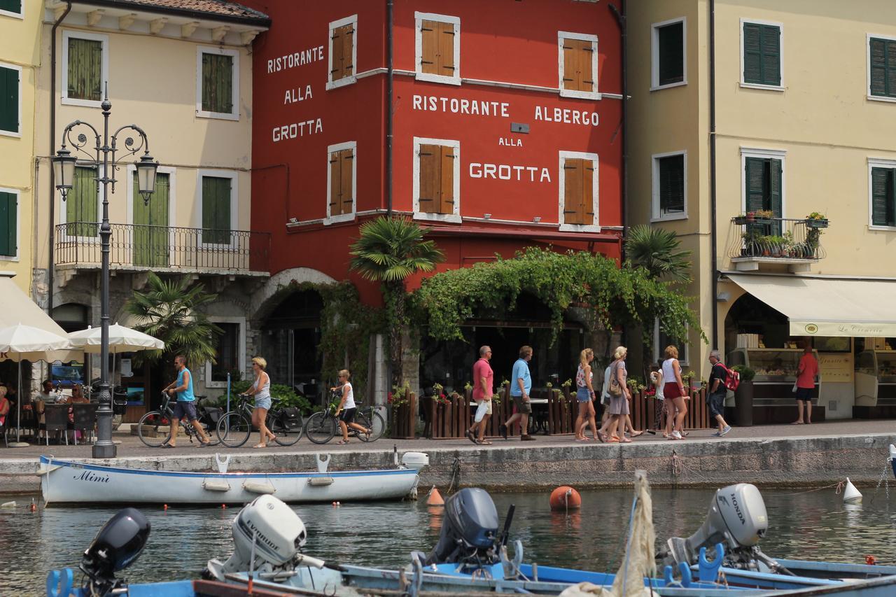 Hotel Alla Grotta Lazise Extérieur photo