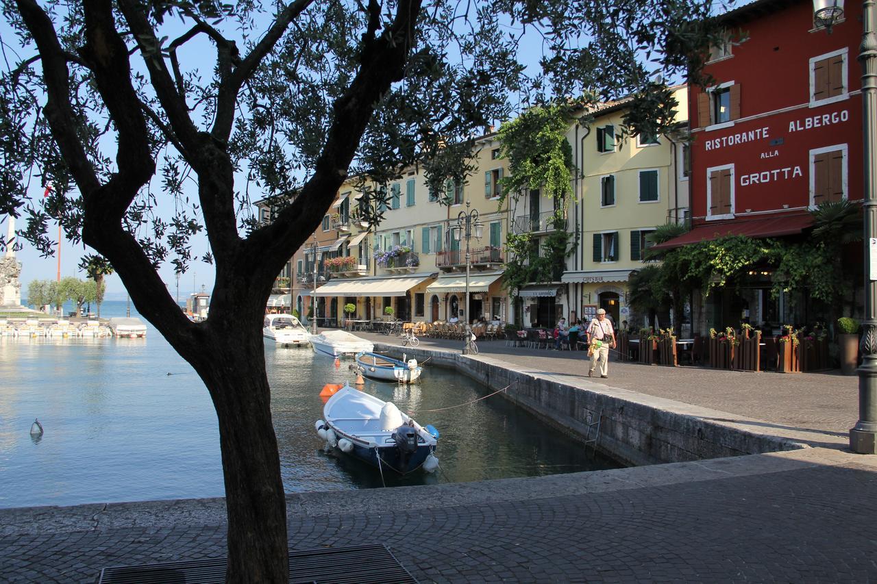 Hotel Alla Grotta Lazise Extérieur photo