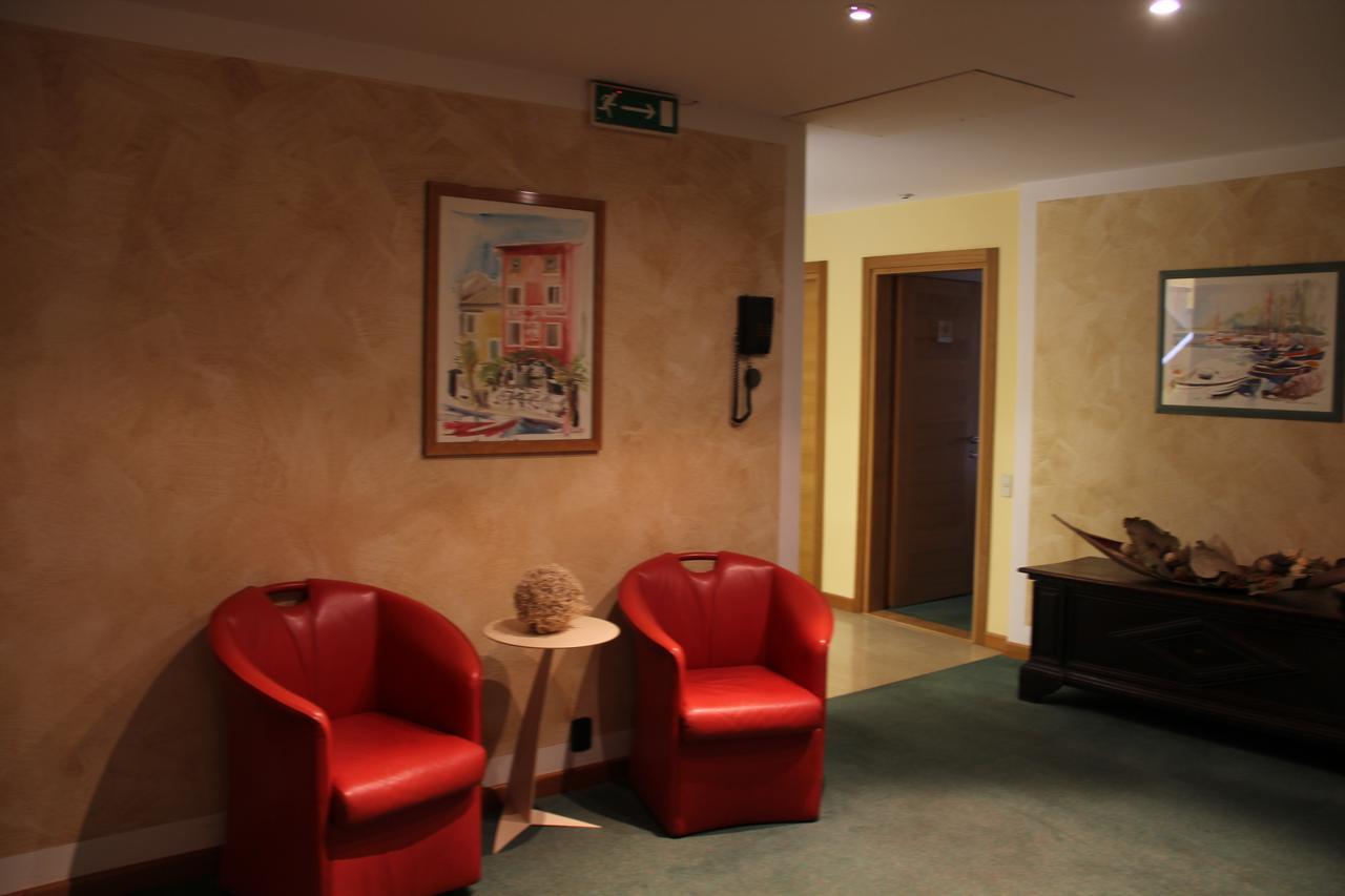 Hotel Alla Grotta Lazise Extérieur photo
